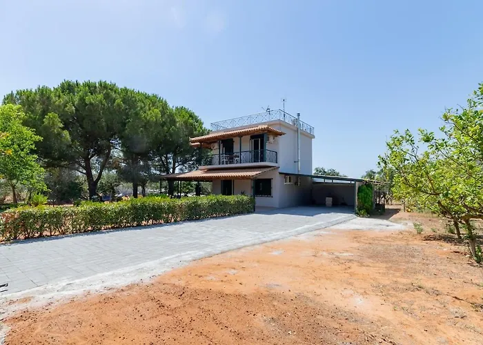 Pinest Costa Navarino